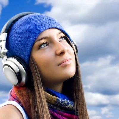 Песни про девушек